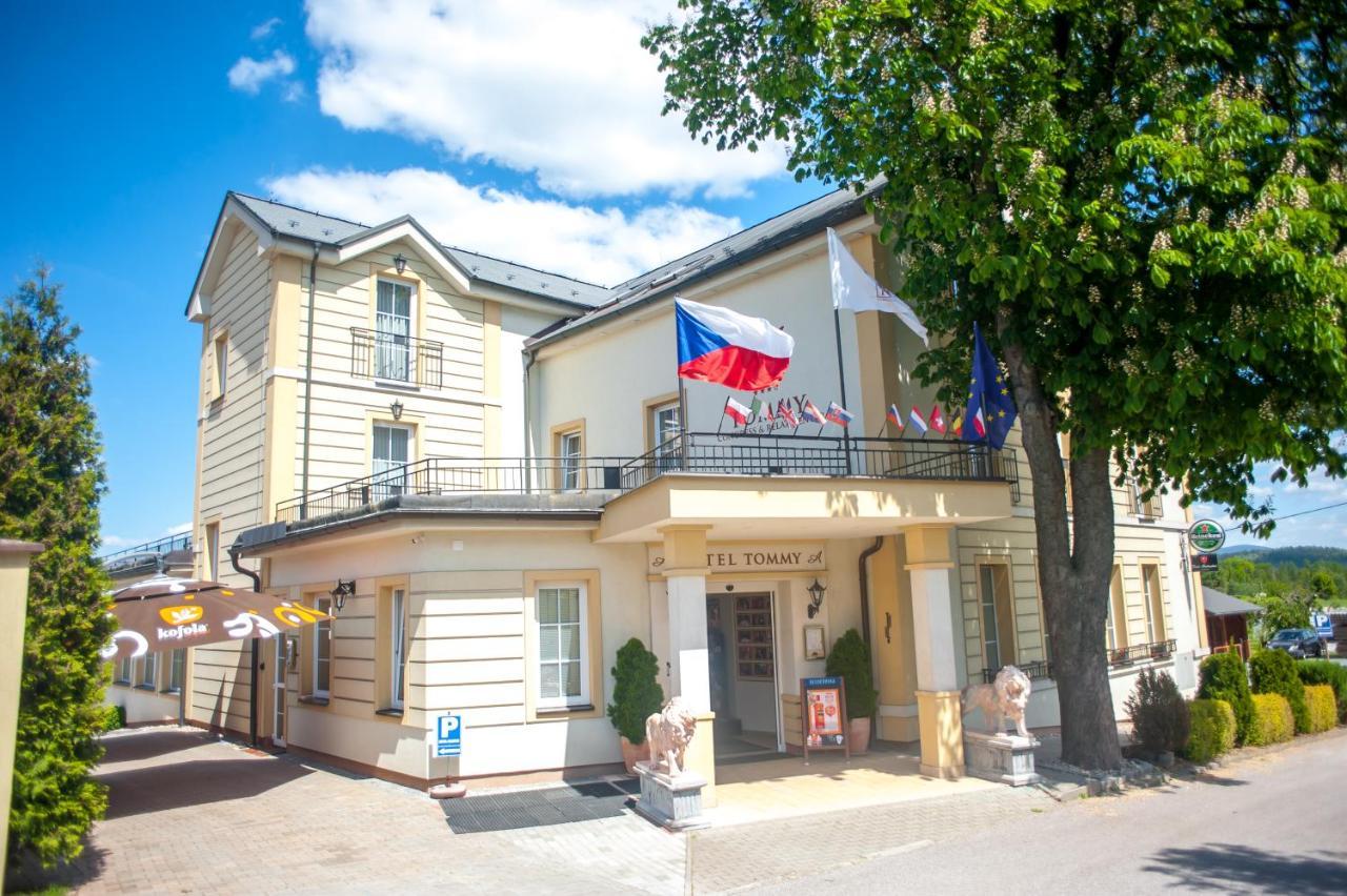 Hotel Tommy Wellness & Spa Náchod Exterior foto